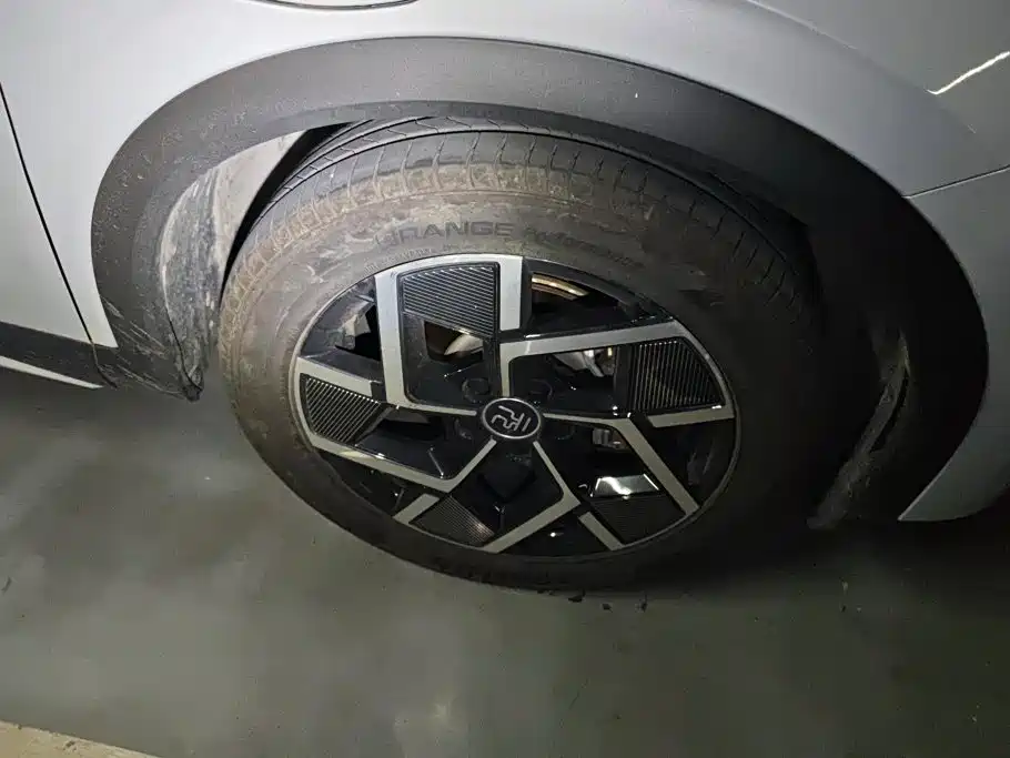 BYD Yuan Plus — миниатюра 6