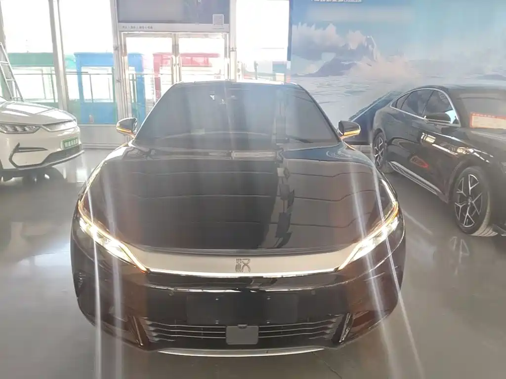 BYD Han — миниатюра 3