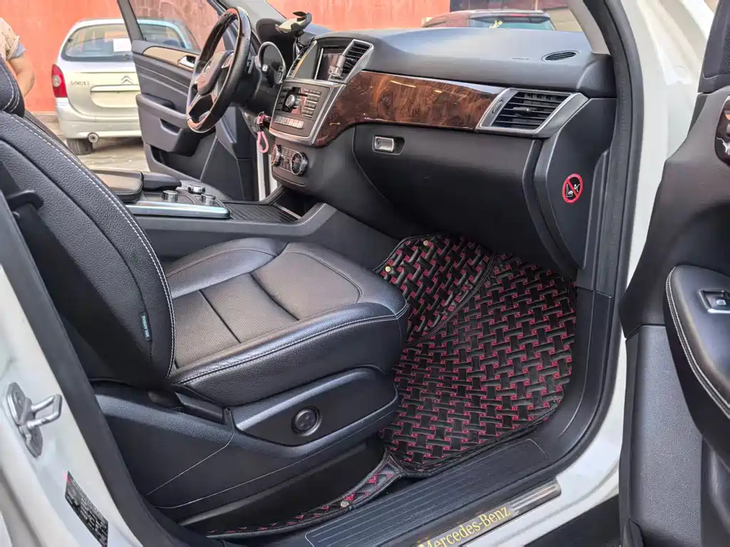 Mercedes-Benz M-Class — миниатюра 5