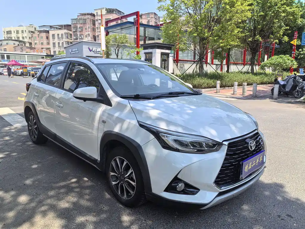 Toyota Yaris L — миниатюра 3