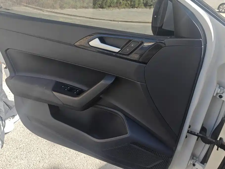 Volkswagen Lavida — миниатюра 7