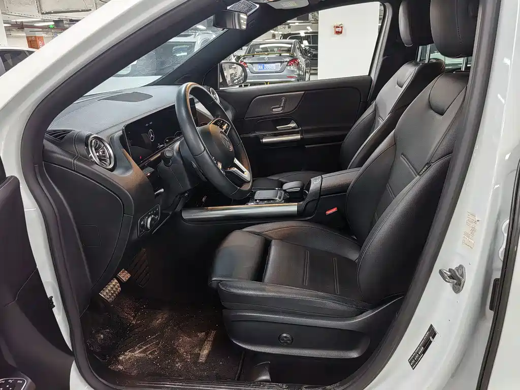Mercedes-Benz GLA — миниатюра 6