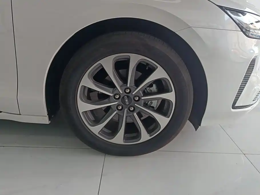 Lincoln Z — миниатюра 6