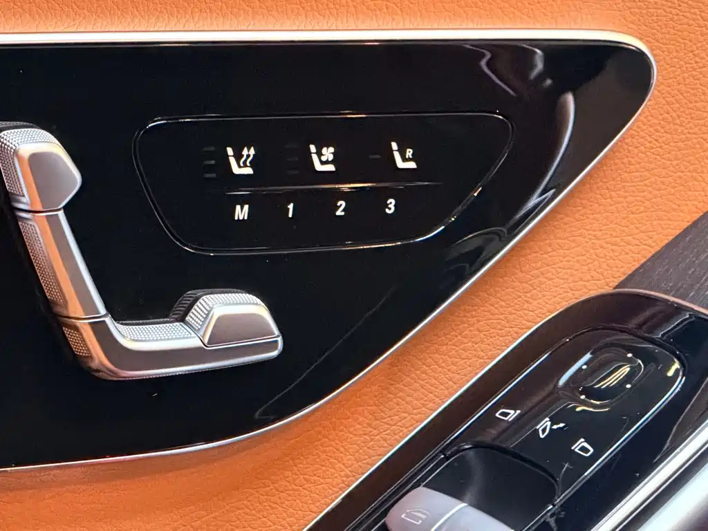 Mercedes-Benz S-Class — миниатюра 18