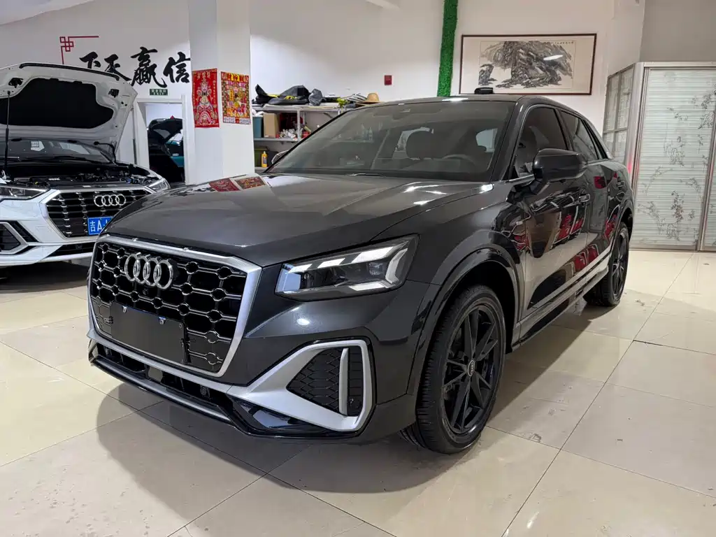 Audi Q2L 2022