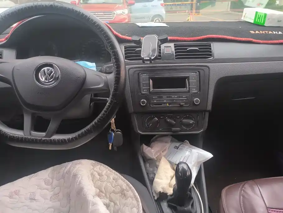 Volkswagen Santana — миниатюра 12