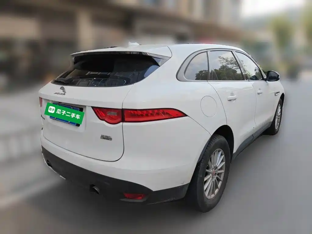 Jaguar F-PACE — миниатюра 6
