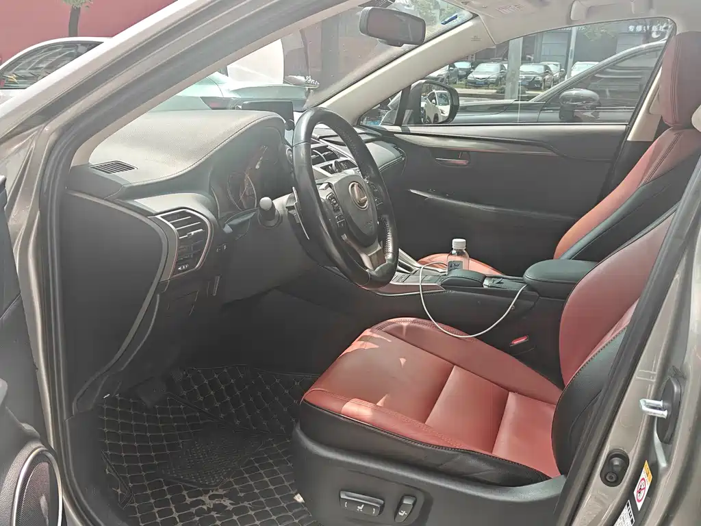 Lexus NX — миниатюра 6