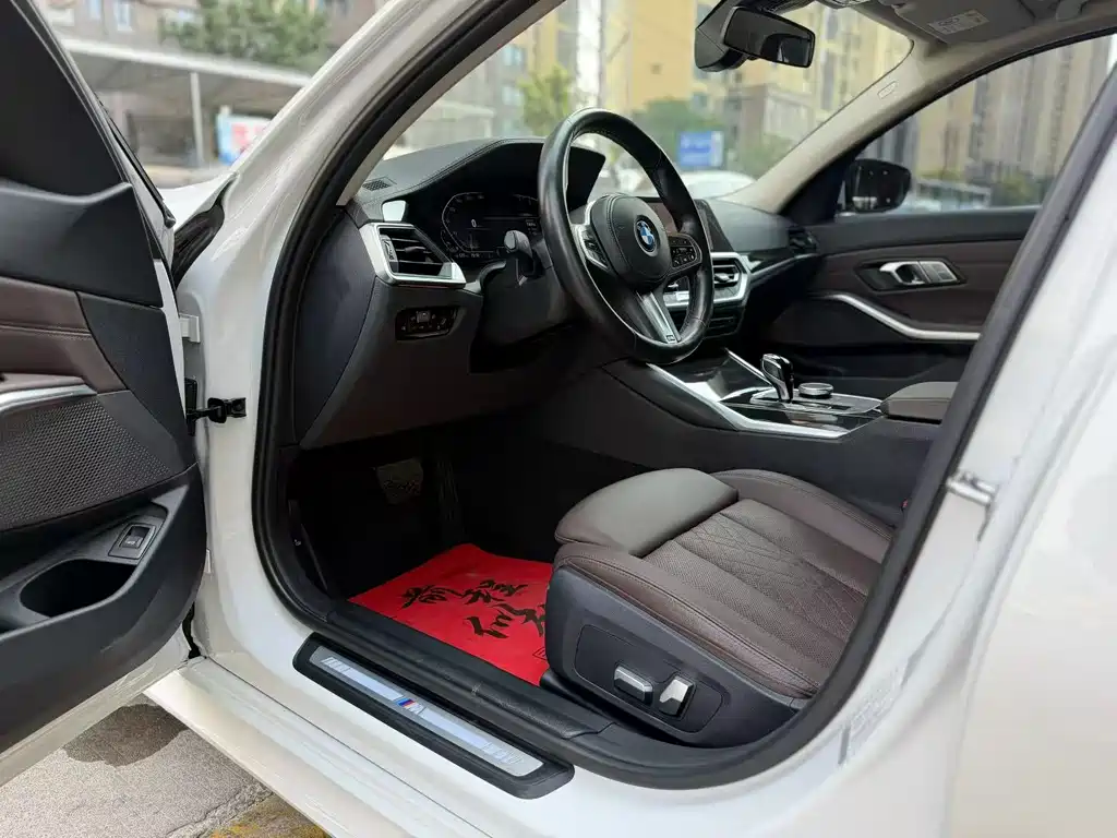 BMW 3 Series — миниатюра 6