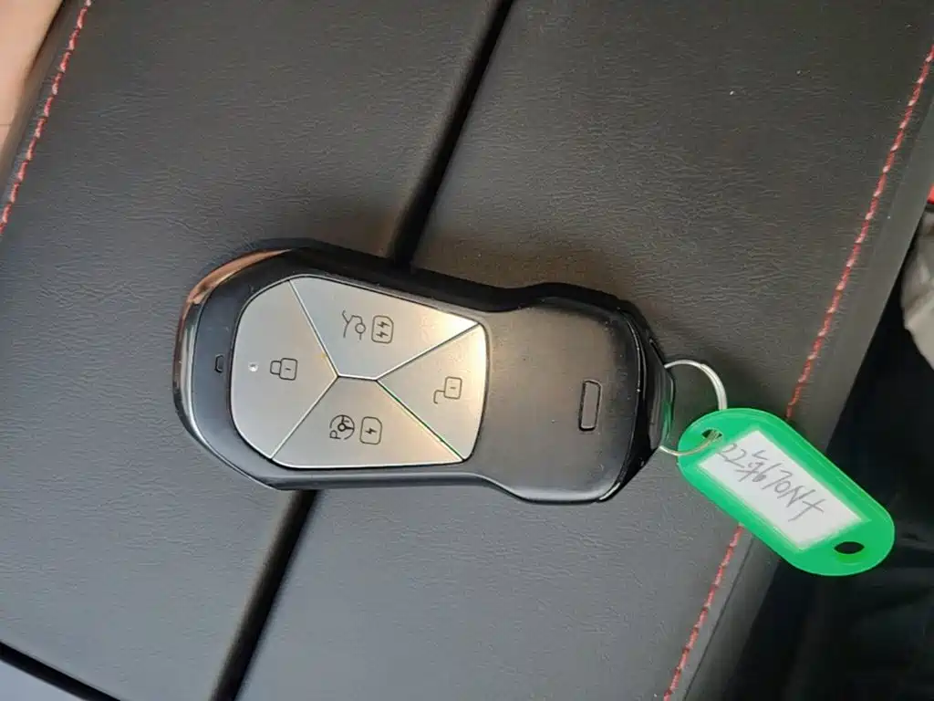 XPeng P7 — миниатюра 9