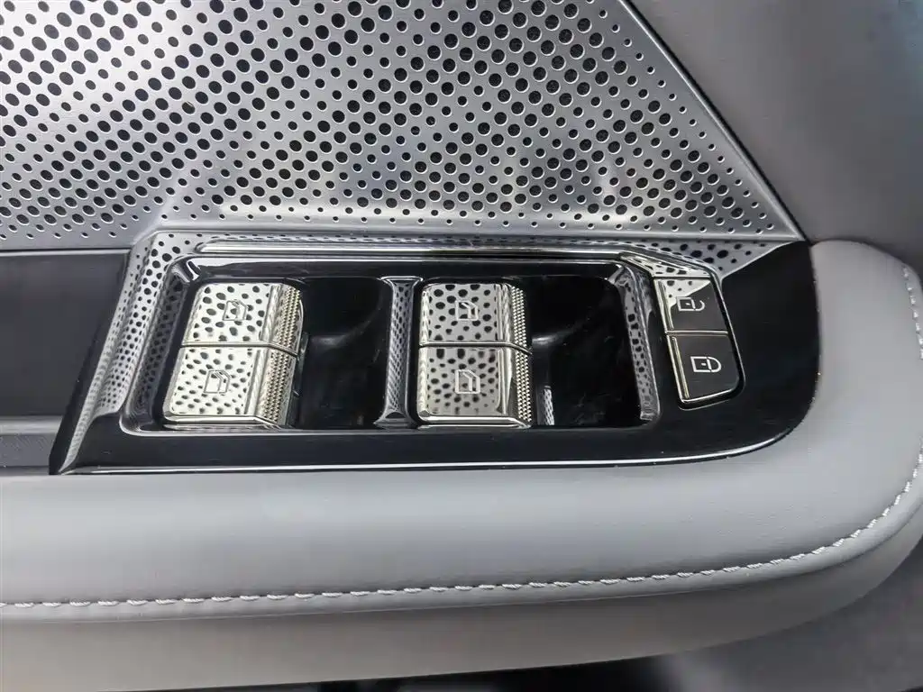 ZEEKR EXTREME KRYPTON 001