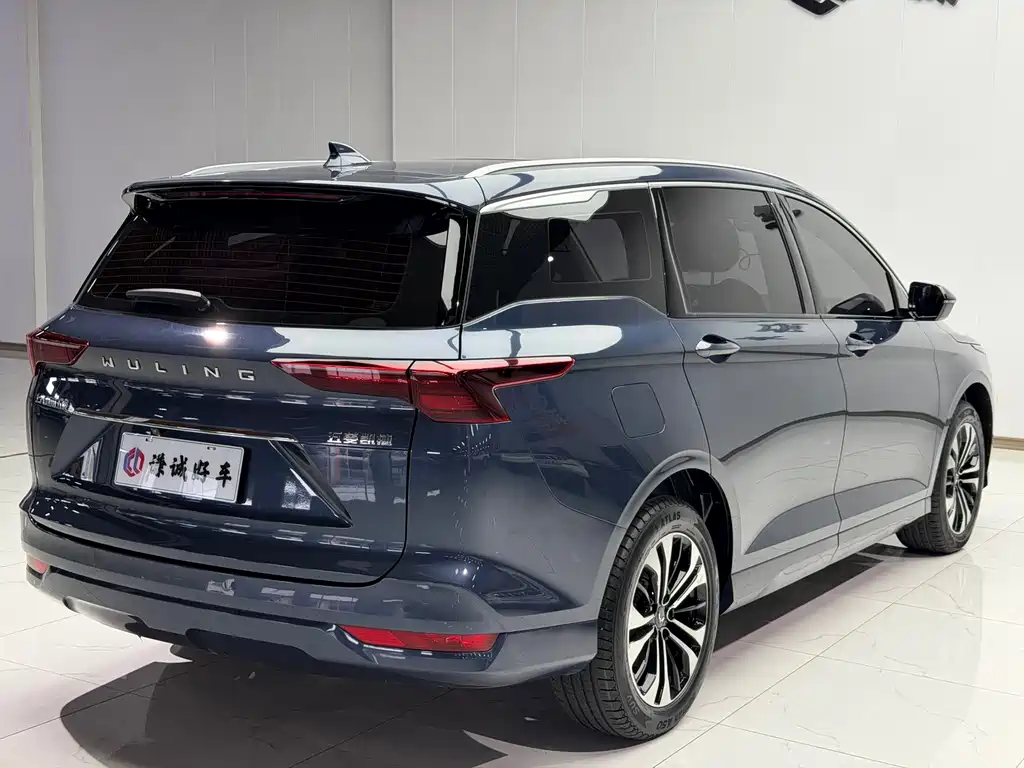 Wuling Victory — миниатюра 4