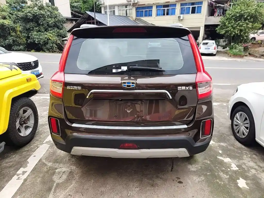 Geely Vision X6 — миниатюра 6