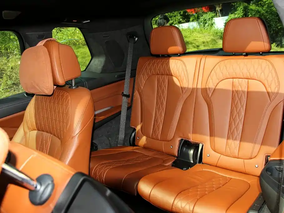 BMW X7 M60i — миниатюра 9
