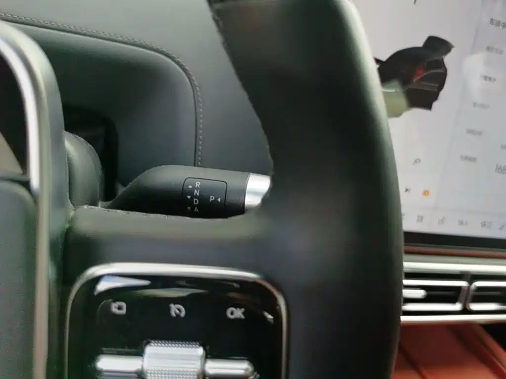 Li Auto Li L8 — миниатюра 19