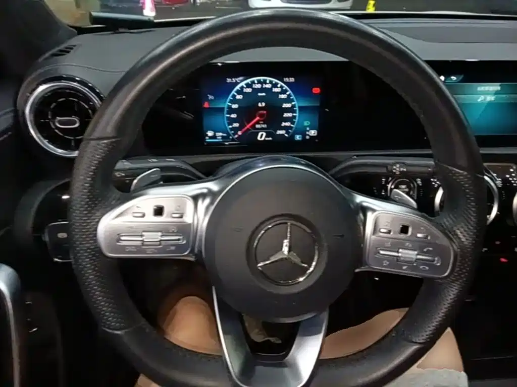 Mercedes-Benz A-Class — миниатюра 11