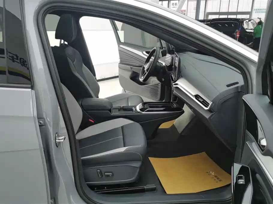 VOLKSWAGEN ID.4 CROZZ