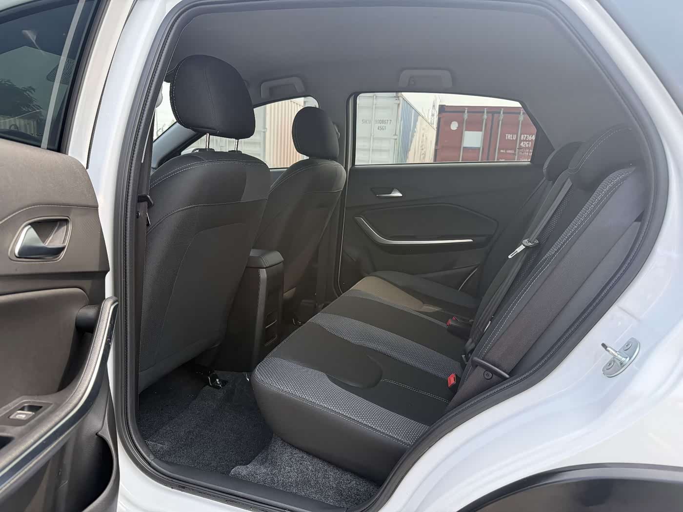 CHERY Tiggo 3x 1.5 л 2024 г. Белый, пробег 16000 км