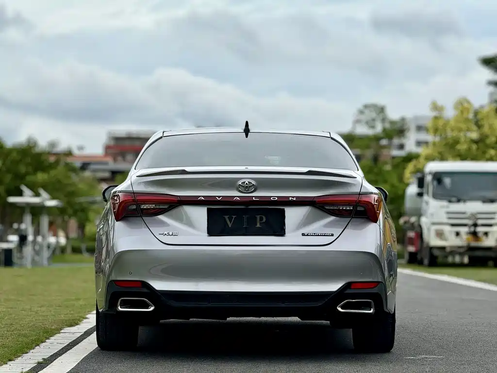 Toyota Avalon 2019 2.5L Touring Luxury V
