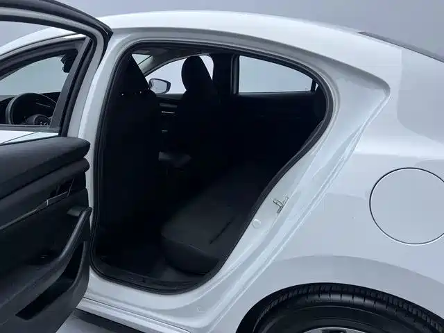 Mazda 3 Axela — миниатюра 5