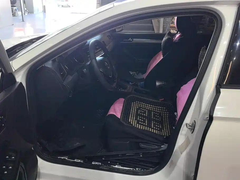Volkswagen Lamando — миниатюра 9