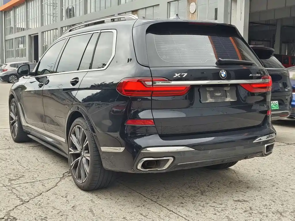 BMW X7 — миниатюра 17