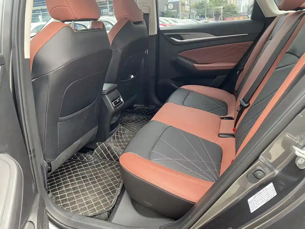 Changan Eado — миниатюра 8