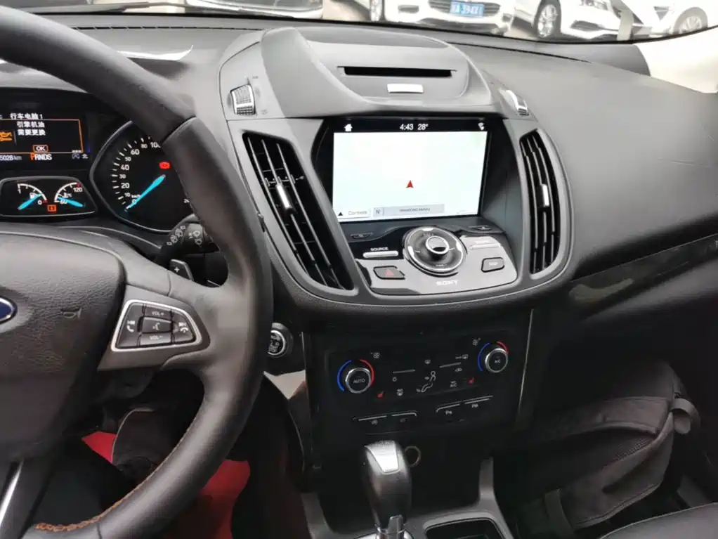 Ford Kuga — миниатюра 13