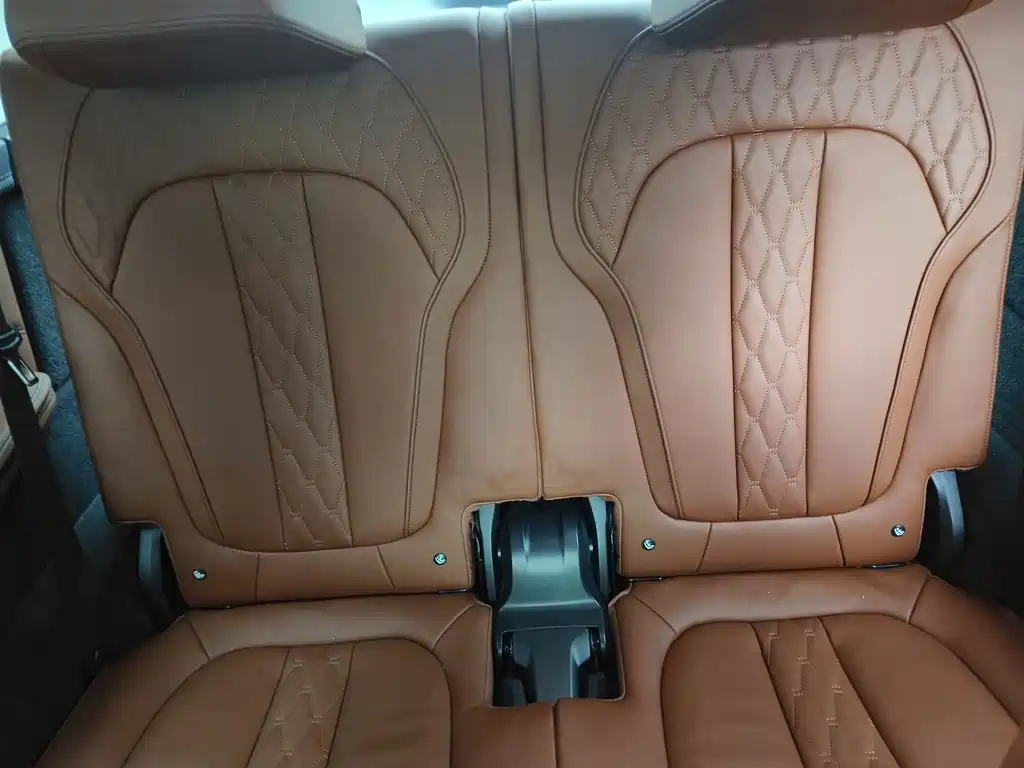 BMW X7 — миниатюра 14