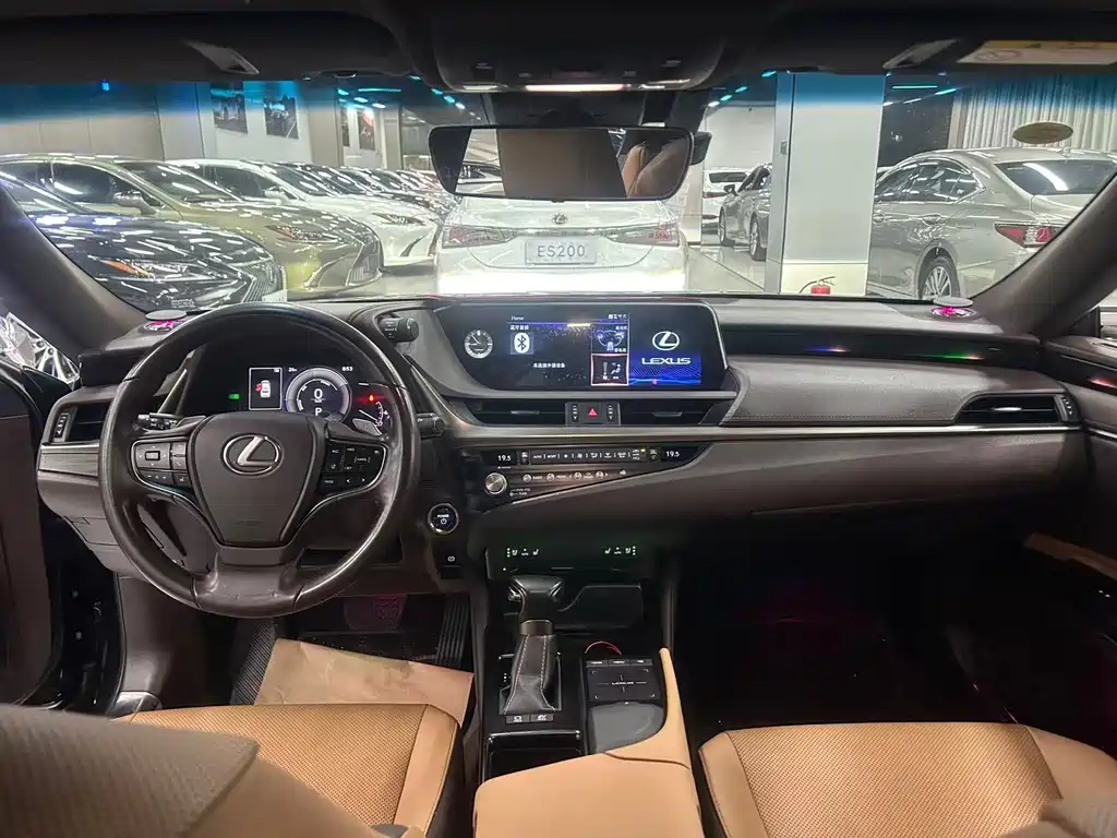 Lexus ES — миниатюра 5