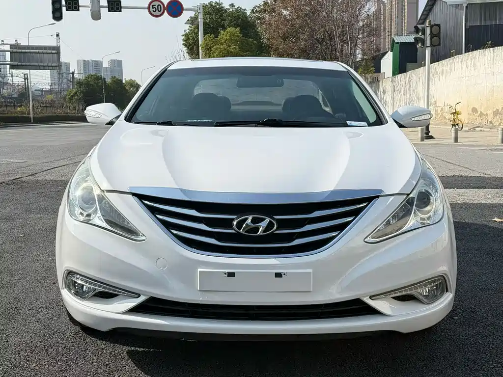 Hyundai Sonata — миниатюра 2