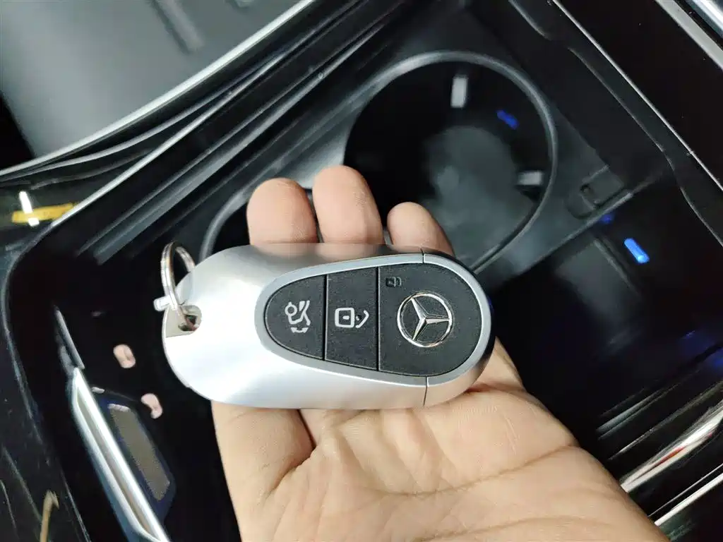 Mercedes-Benz C-Class - фото 9
