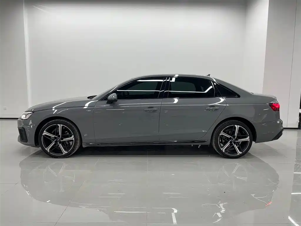 Audi A4L 2025 200 Enjoy 40 TFSI Luxury