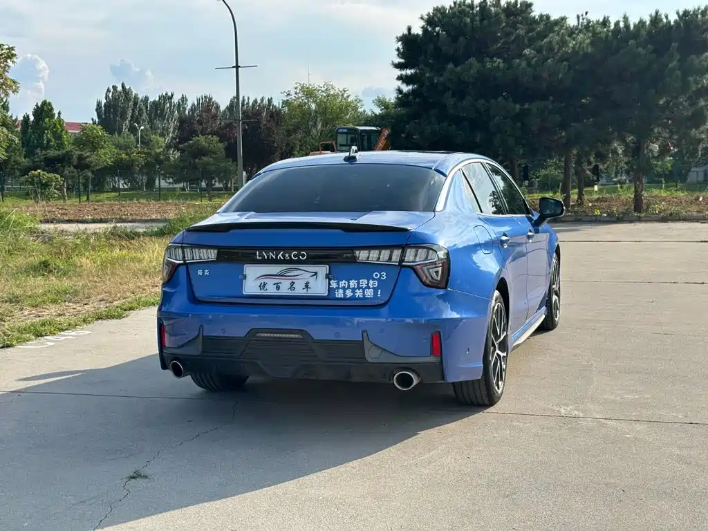 Lynk & Co 03 — миниатюра 6