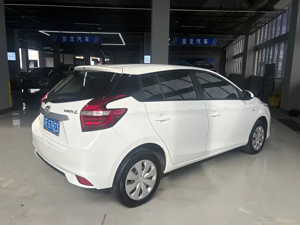 Toyota Yaris L — миниатюра 16