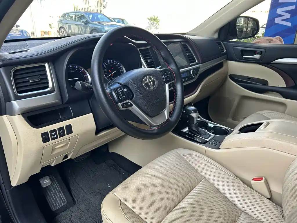 Toyota Highlander — миниатюра 4