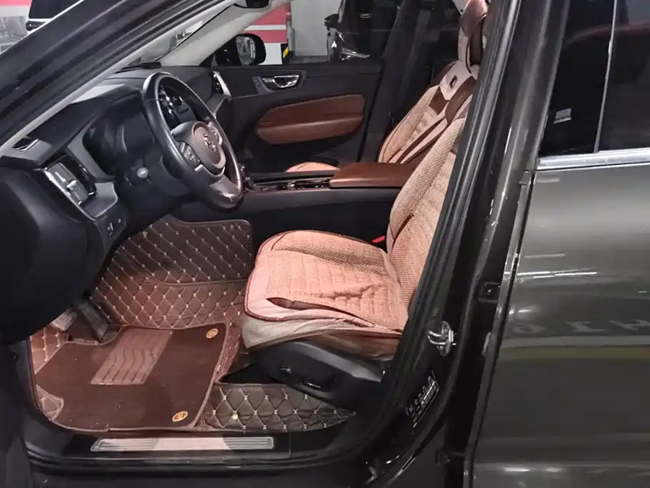 Volvo XC60 — миниатюра 9