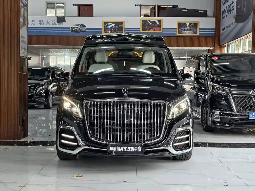 Mercedes-Benz V-Class — миниатюра 2