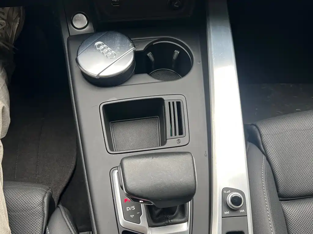 Audi A4L 2020 40 TFSI Fashion