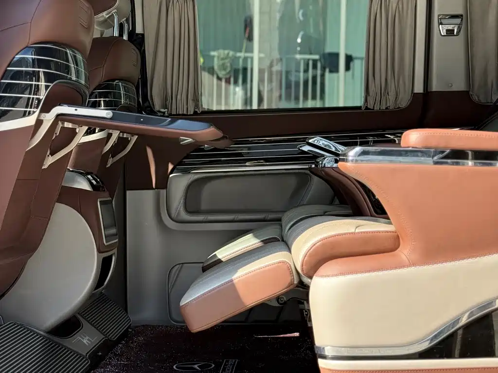 MERCEDES-BENZ V CLASS