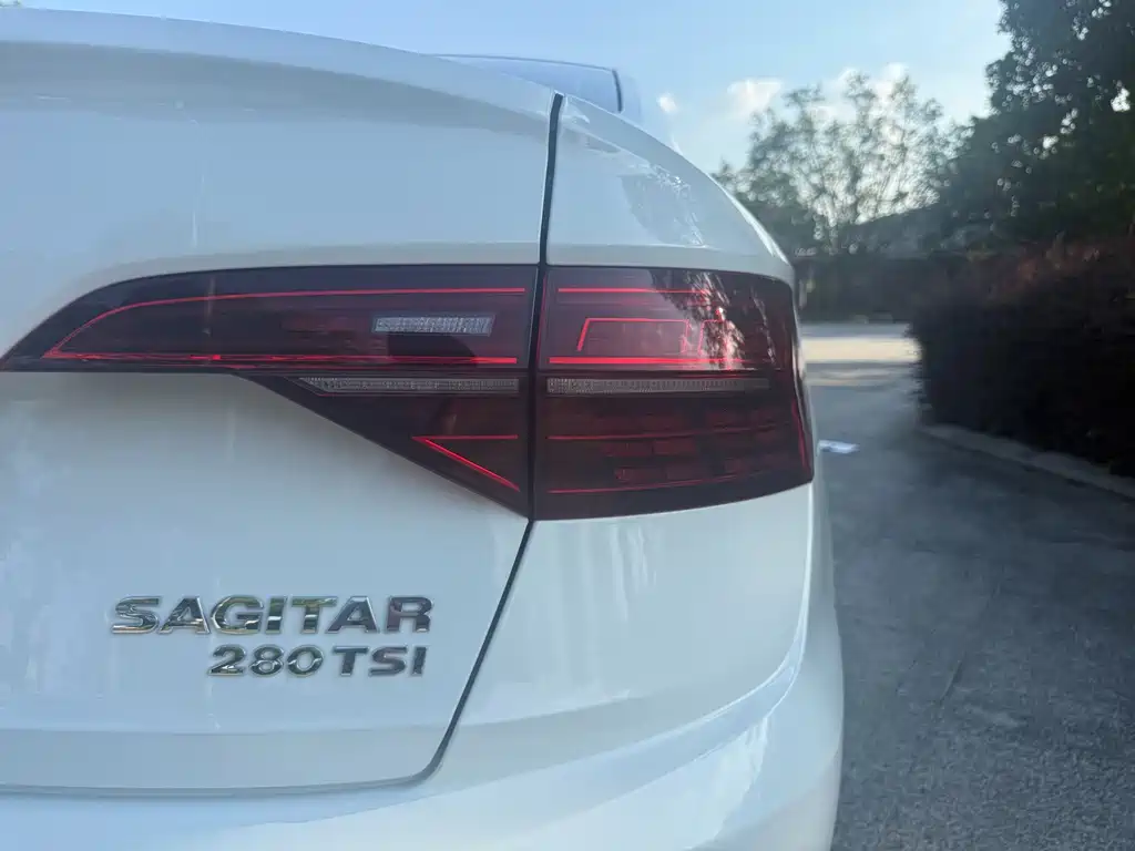 Volkswagen Sagitar — миниатюра 22