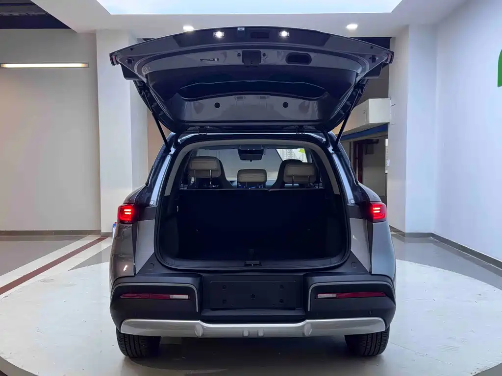 BYD Yuan UP — миниатюра 18