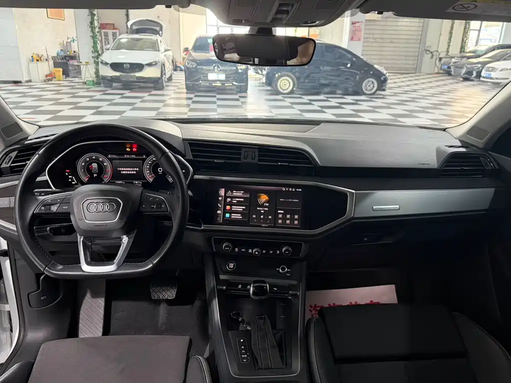 Audi Q3 — миниатюра 8