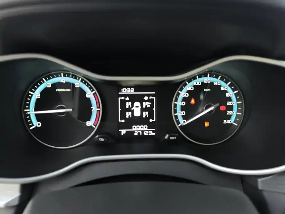 Geely Emgrand — миниатюра 14