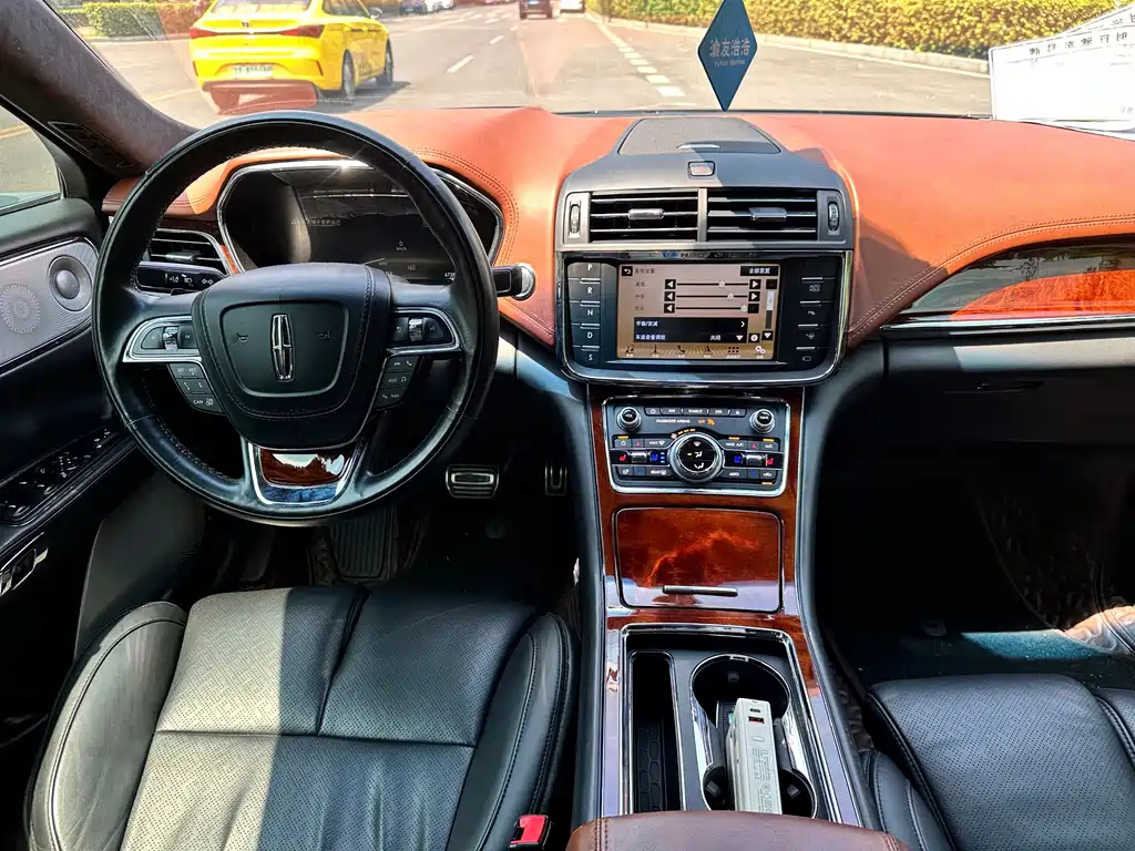 Lincoln Continental — миниатюра 15