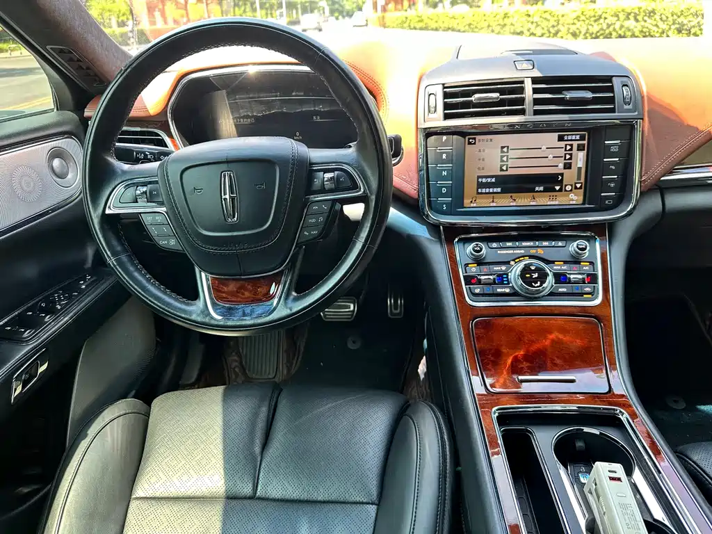 Lincoln Continental — миниатюра 13