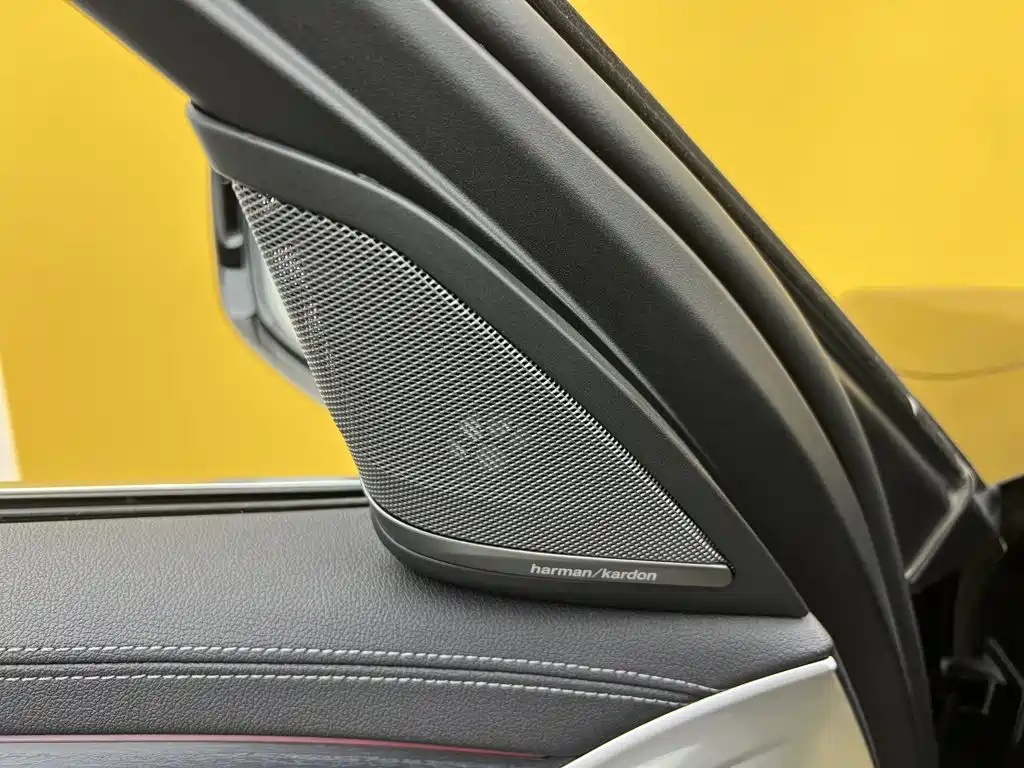 BMW 5 Series — миниатюра 22