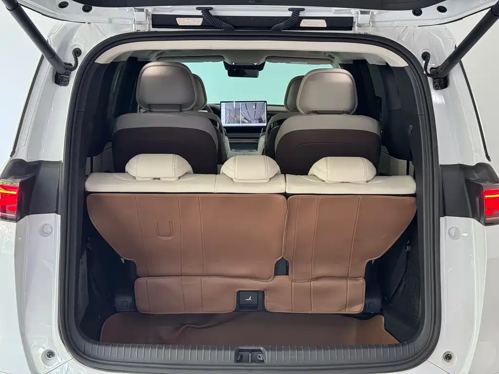 BYD Xia — миниатюра 8