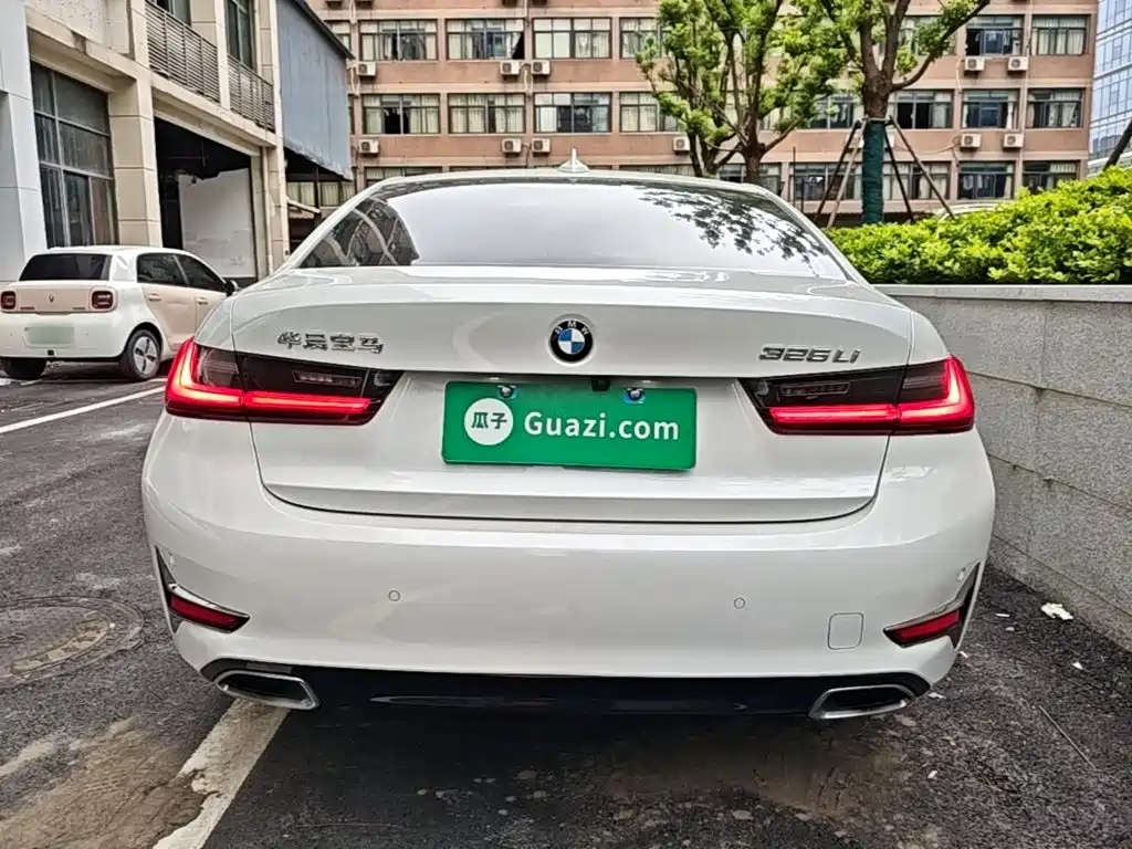 BMW 3 Series — миниатюра 6