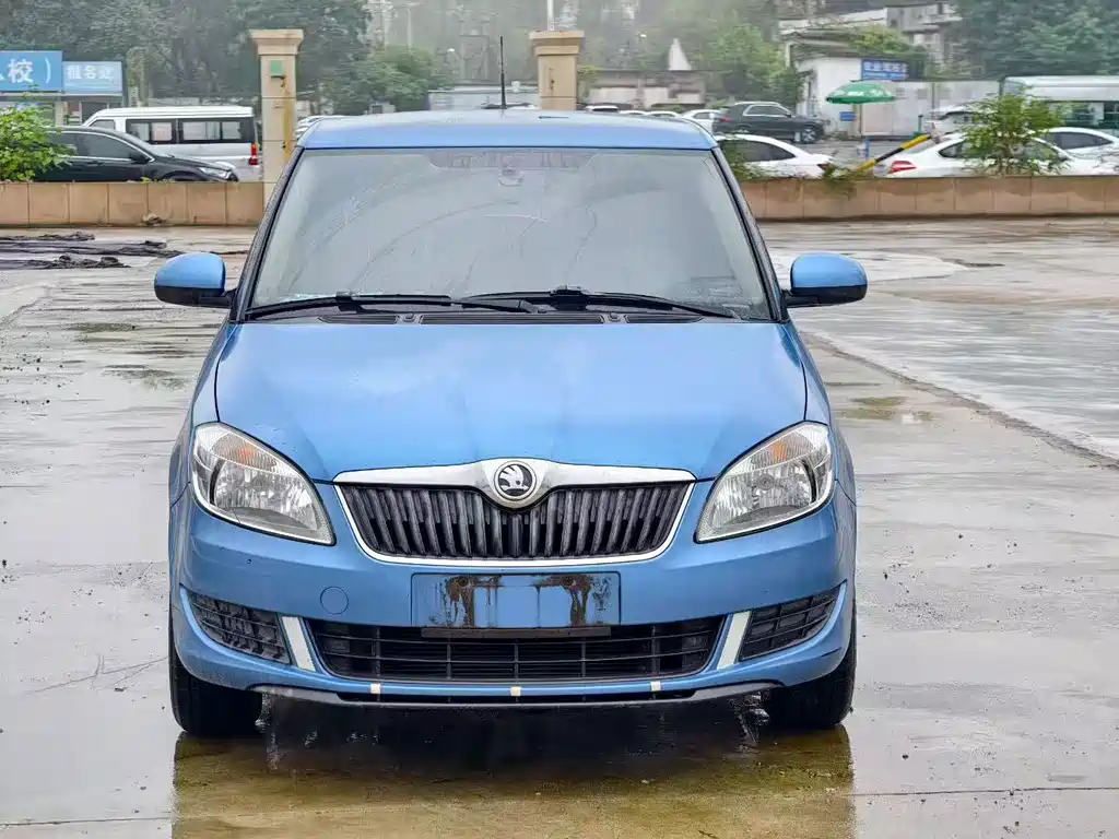 Skoda Fabia — миниатюра 2